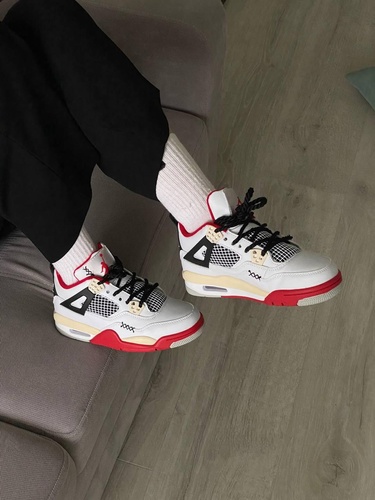Баскетбольні кросівки Nike Air Jordan Retro 4 White Red Yellow 2218 фото