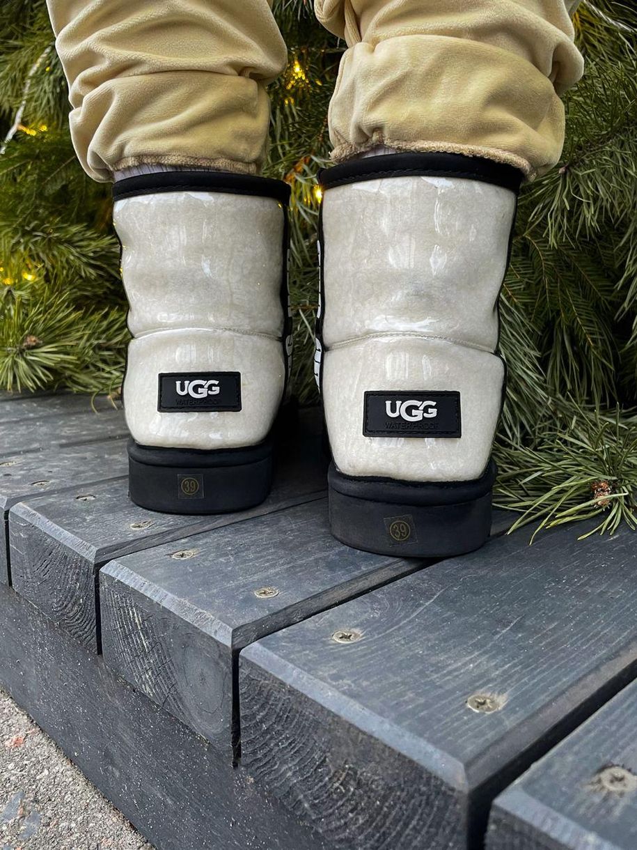 Зимові чоботи Ugg Classic Clear Mini Natural Black