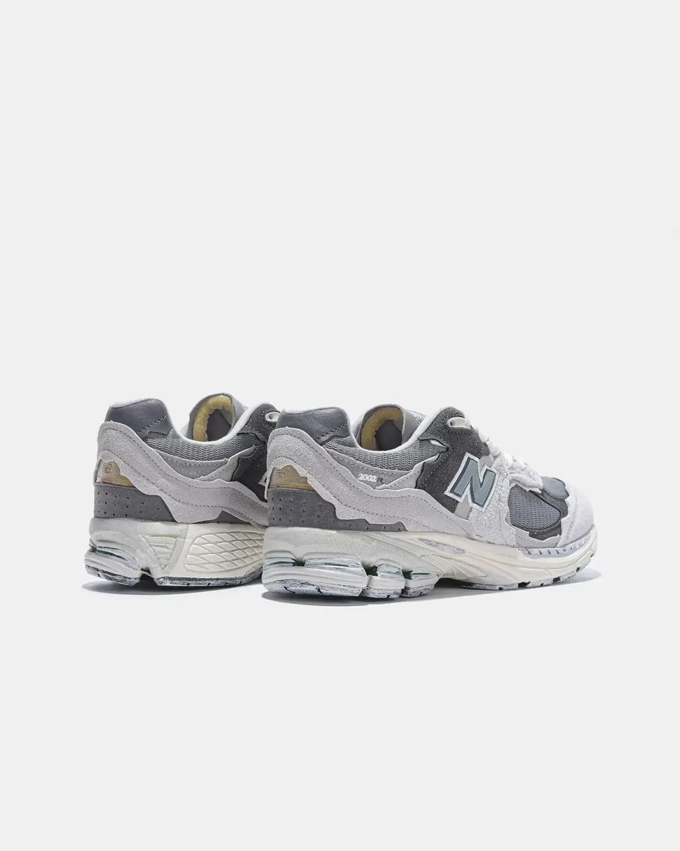 New Balance 2002R Protection Pack Grey Black