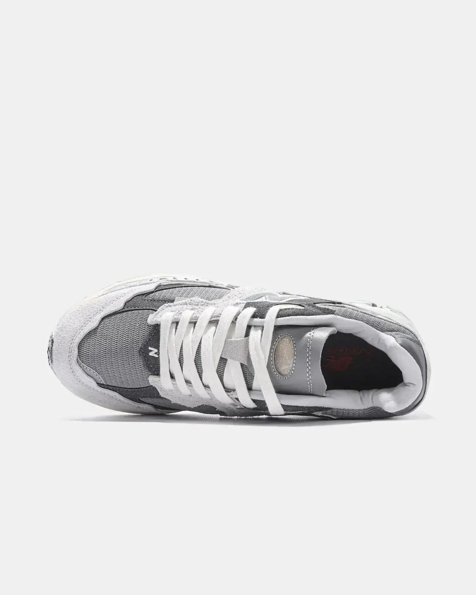 New Balance 2002R Protection Pack Grey Black