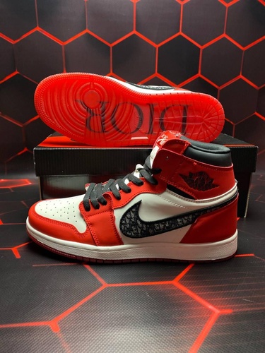 Баскетбольные кроссовки Nike Air Jordan 1 Retro x Dior Red Black 7774 фото