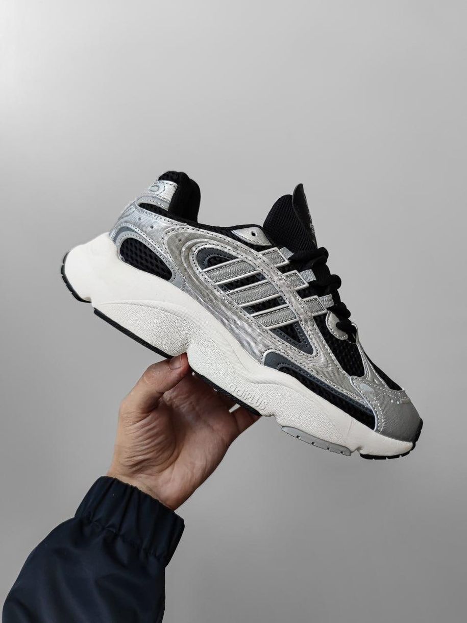 Кросівки сріблясті з чорним Adidas Ozmillen Silver/Black 11103 фото