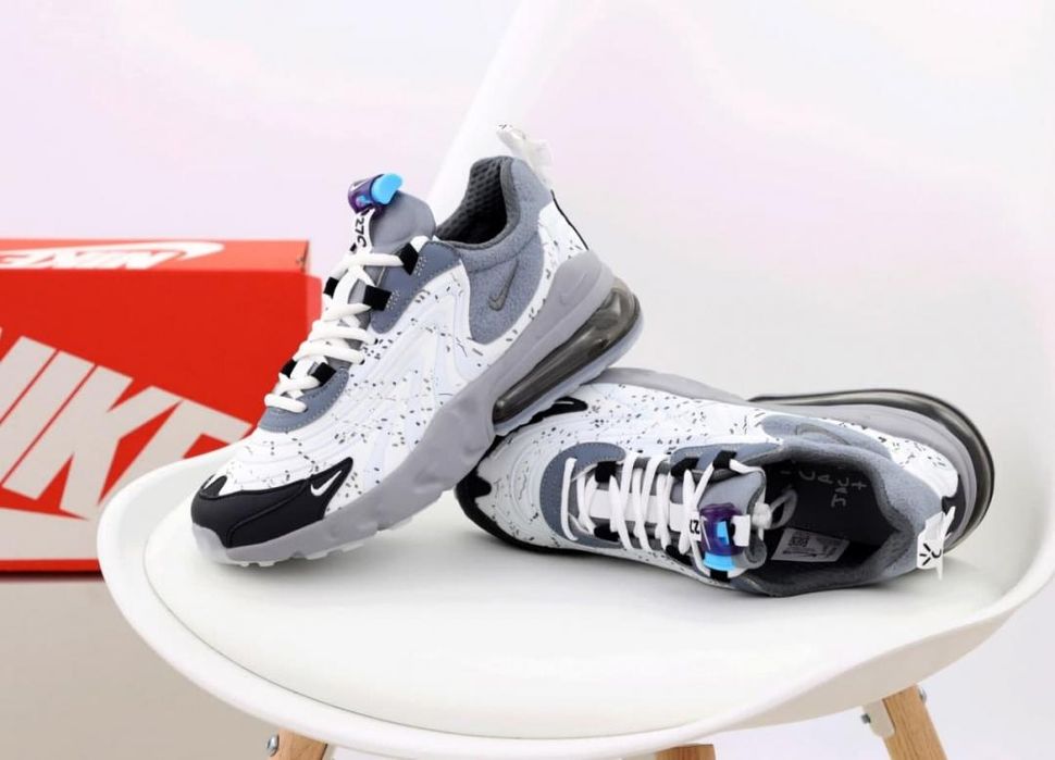 Кросівки Nike React 270 Grey White 2 6503 фото