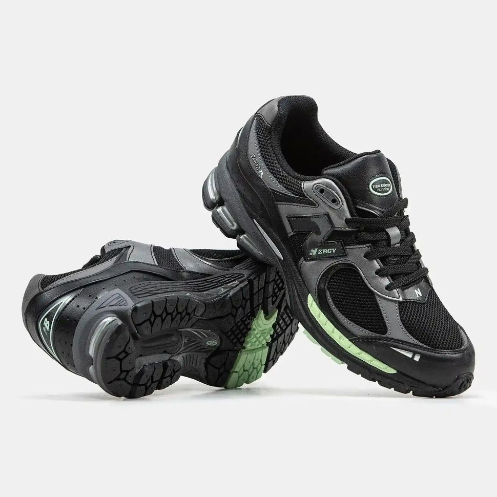 New Balance 2002R Black Silver Mint