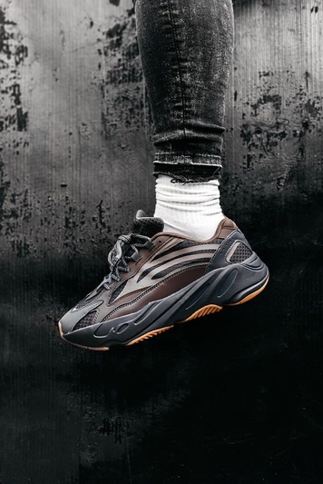 Кросівки Adidas Yeezy Boost 700 V2 Geode 3172 фото