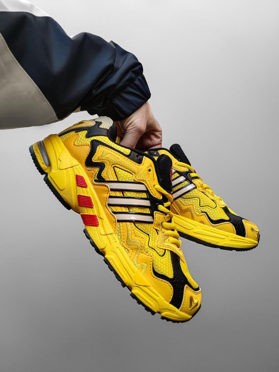 Кроссовки Adidas x Bad Bunny Response Yellow Black 11071 фото