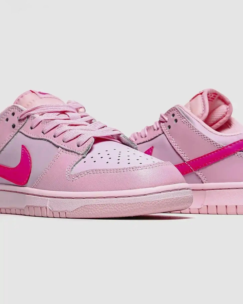 Nike Dunk Low GS Triple Pink