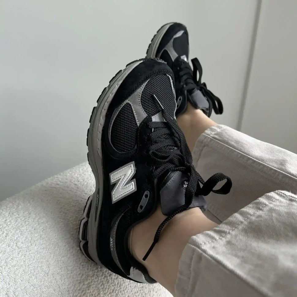 New Balance 2002R Black Grey