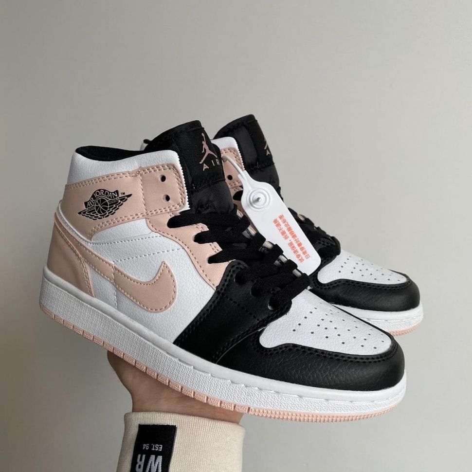 Баскетбольні кросівки Nike Air Jordan 1 Retro High Black White Pink 6607 фото