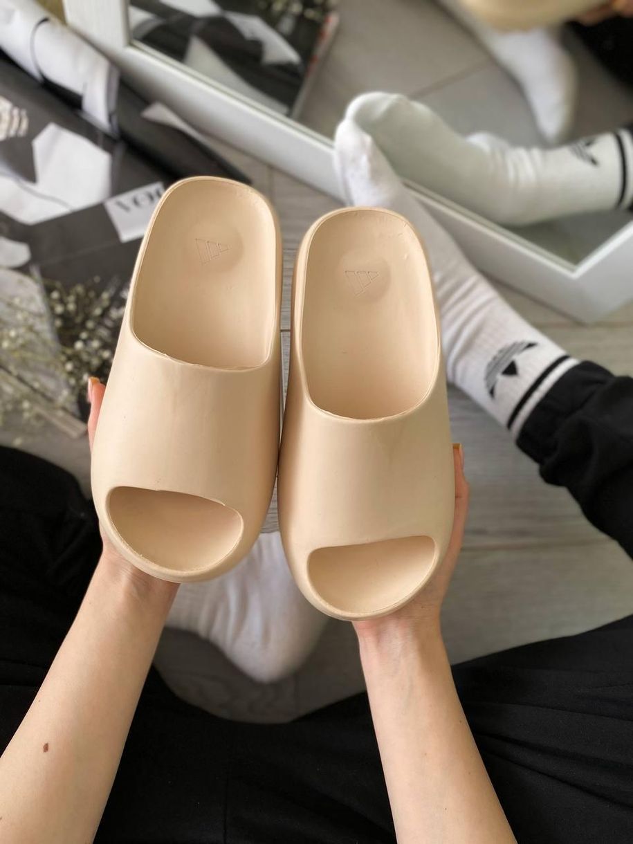 Шлепанцы Adidas Yeezy Slide Desert 2 7571 фото