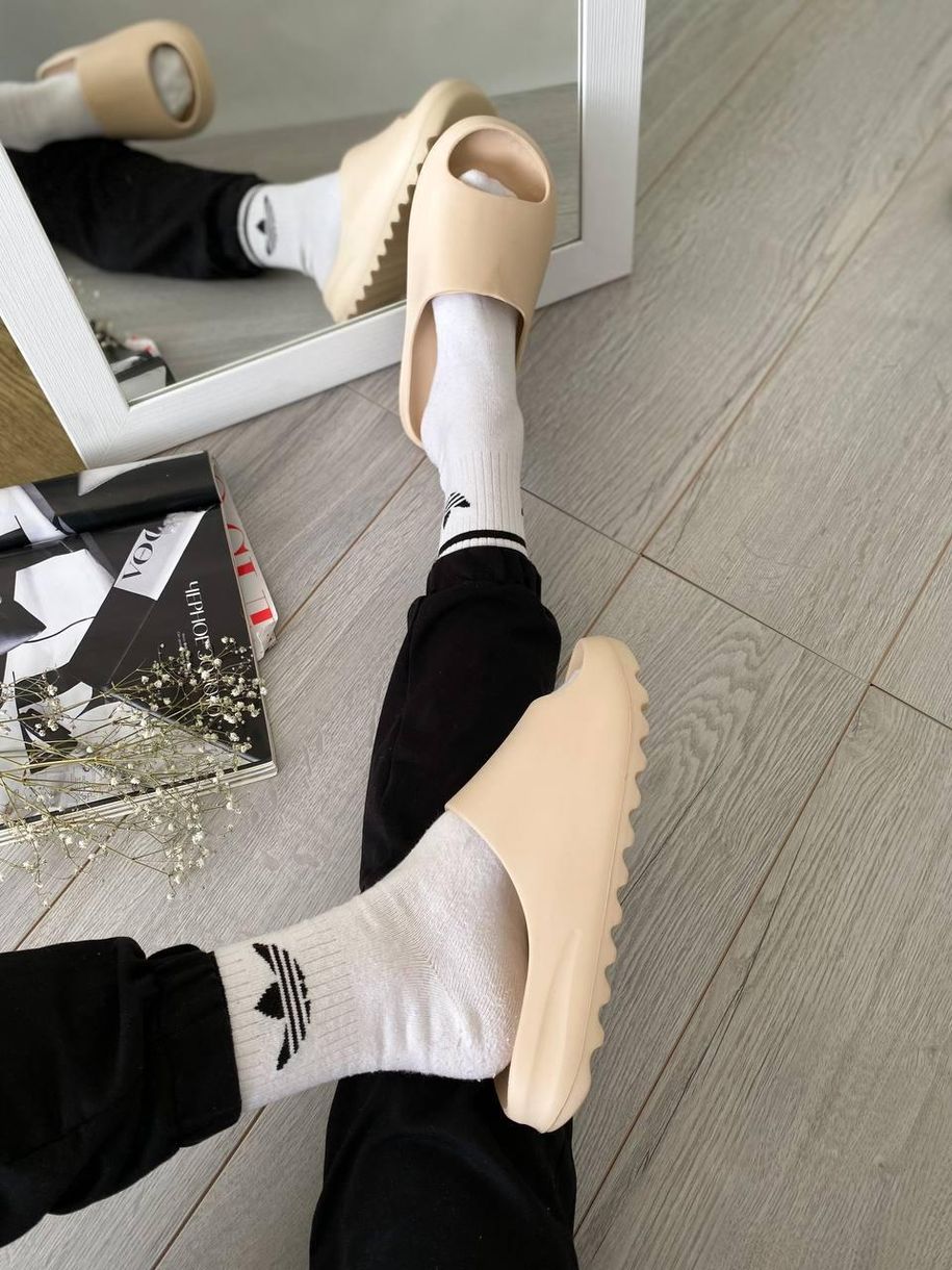 Шлепанцы Adidas Yeezy Slide Desert 2 7571 фото