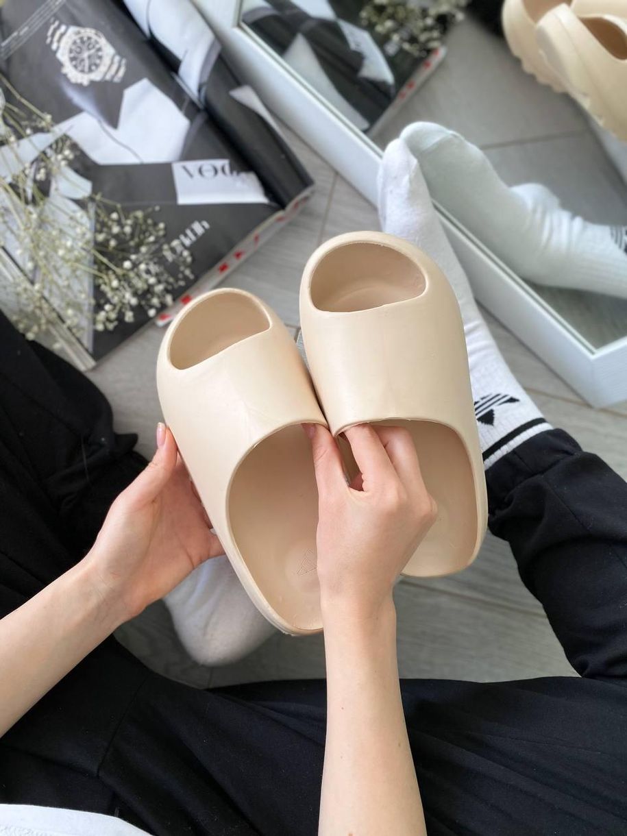 Шлепанцы Adidas Yeezy Slide Desert 2 7571 фото