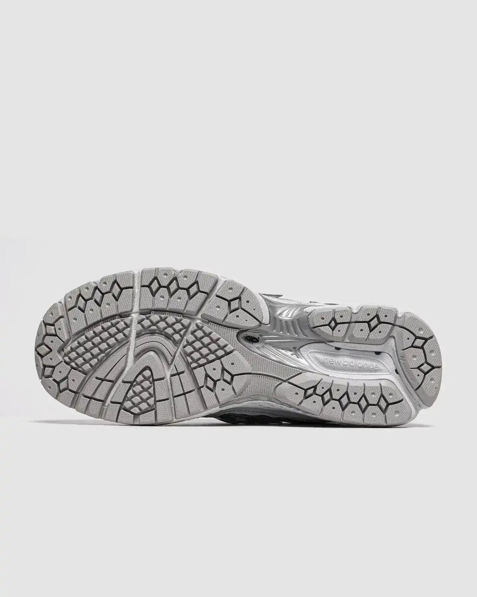 New Balance 1906D Grey Silver
