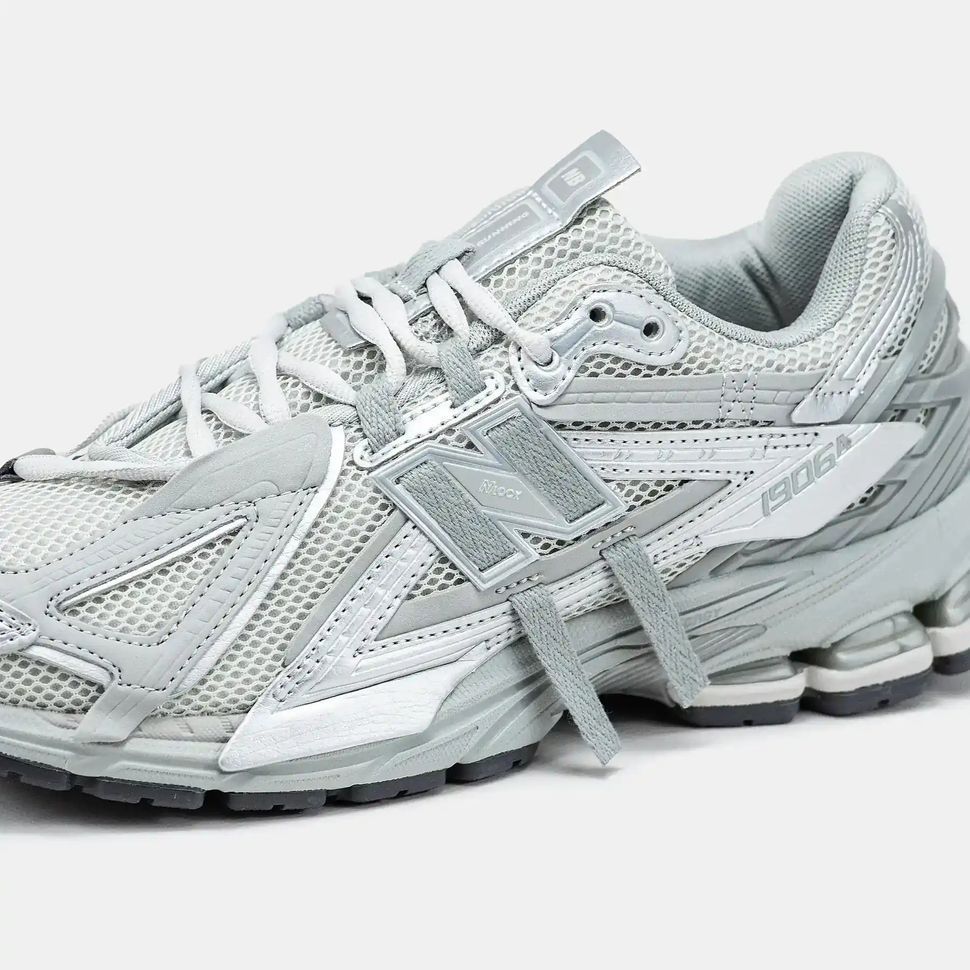 New Balance 1906A Silver Metallic Grey