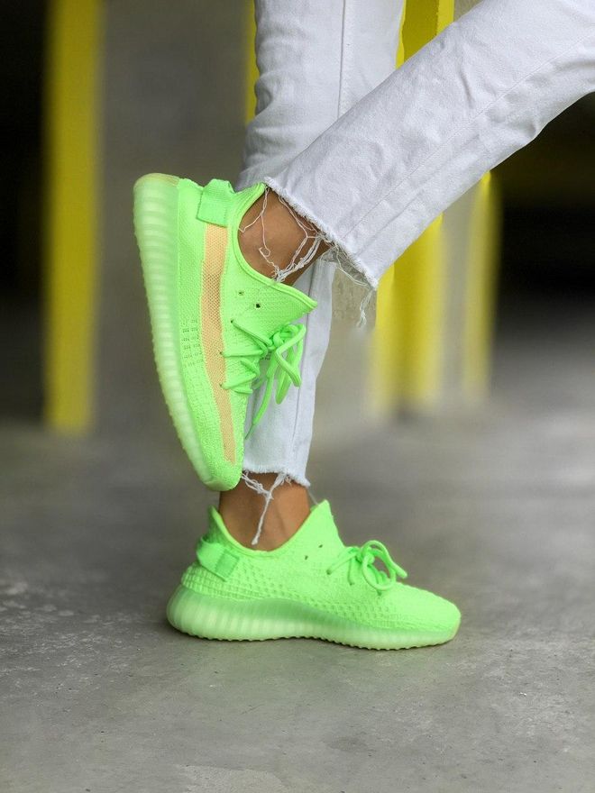 Yeezy verde sales neon