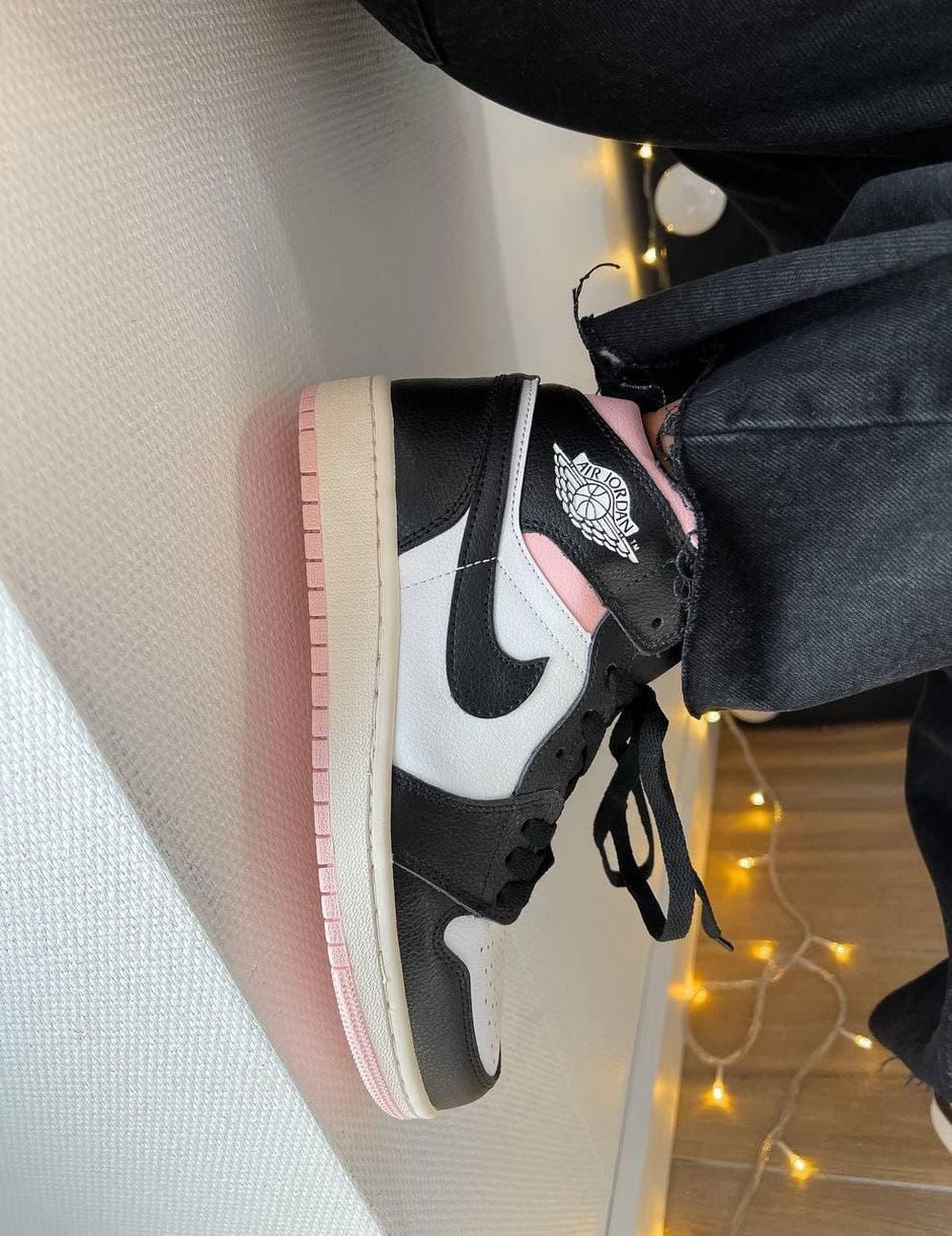 Nike Air Jordan 1 Retro Black White Pink 6400 фото