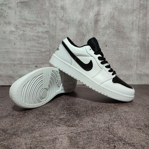 Nike Air Jordan 1 Low White Black v2 8656 фото