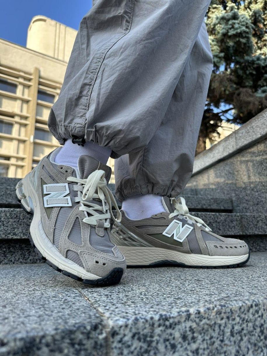 Кроссовки New Balance 1906R Dark Beige 9301 фото