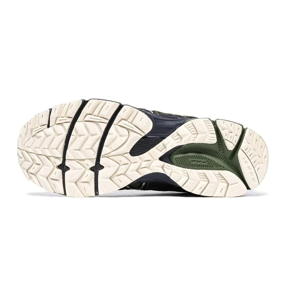 ASICS Gel-Kahana 8 Gore-Tex Olive Black