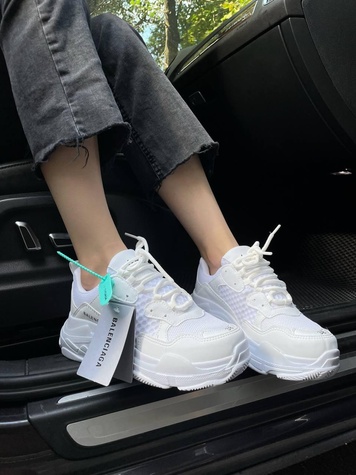 Кроссовки Balenciaga Triple S V1 Full White 3410 фото