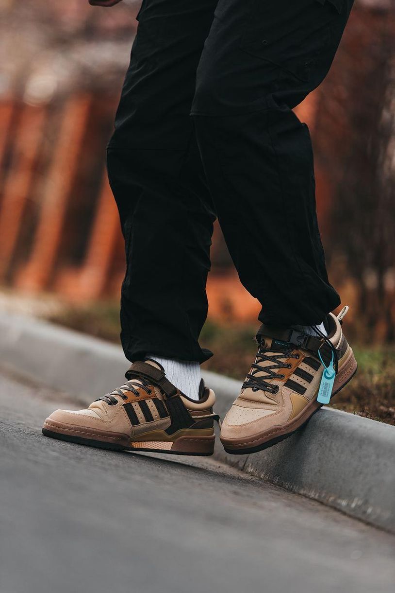 Кроссовки Bаd Bunny x Adidas Forum Khaki 8228 фото