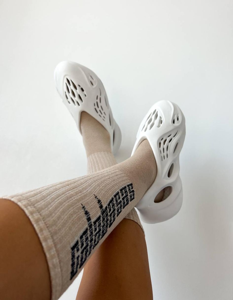 Сандалии Adidas Yeezy Foam Runner White 5639 фото