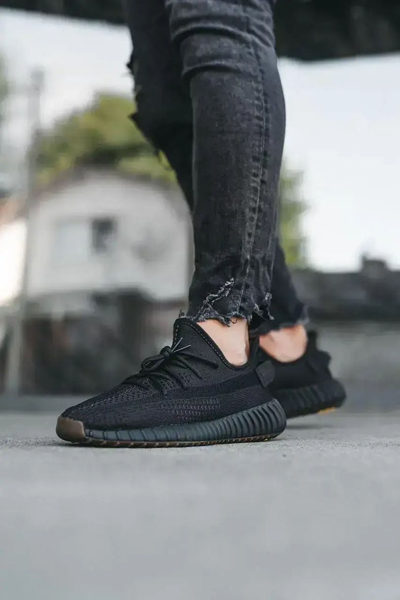 Adidas Yeezy Boost 350 v2 Cinder