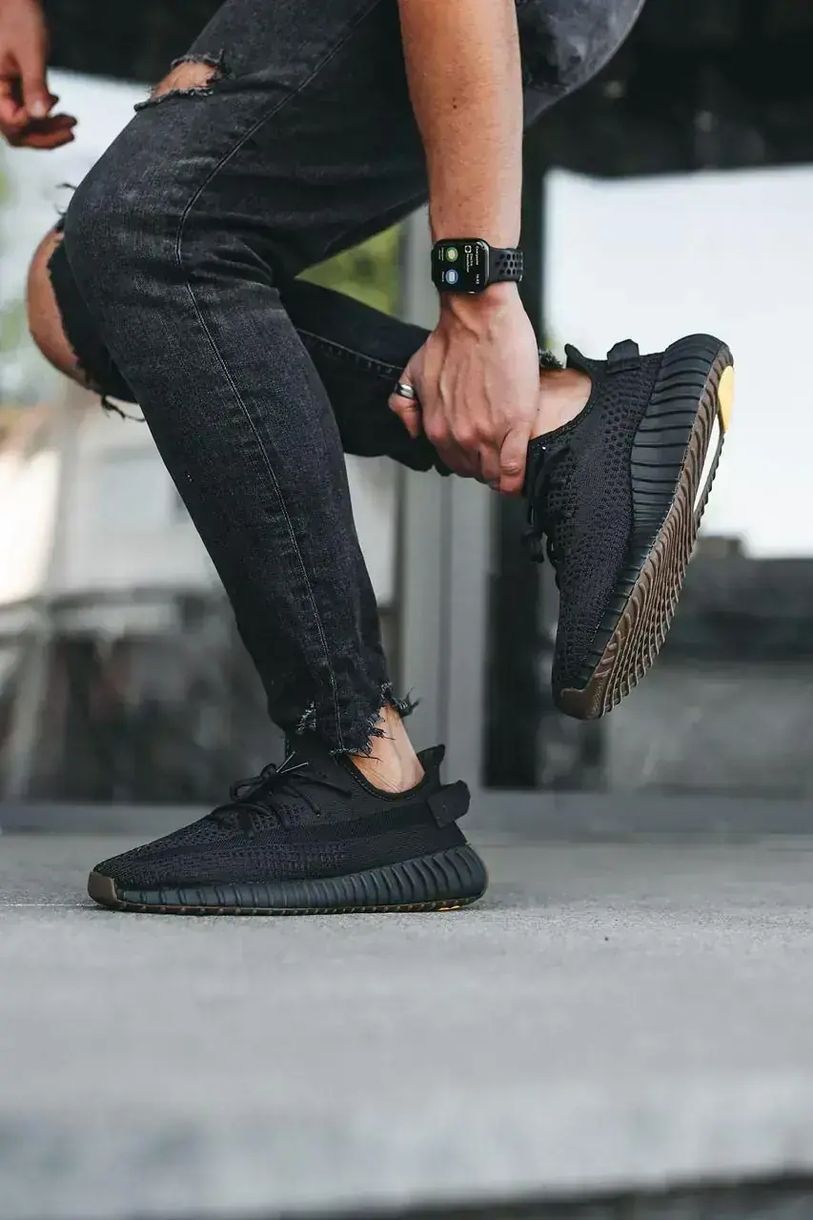 Adidas Yeezy Boost 350 v2 Cinder