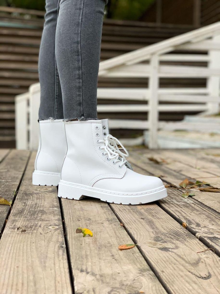 Ботинки Dr. Martens White No Logo 1 4251 фото