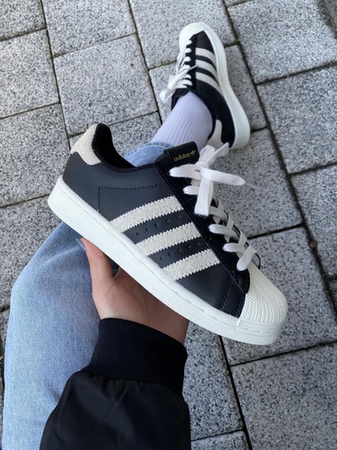 Кросівки Adidas Superstar Black White 2.0 9740 фото