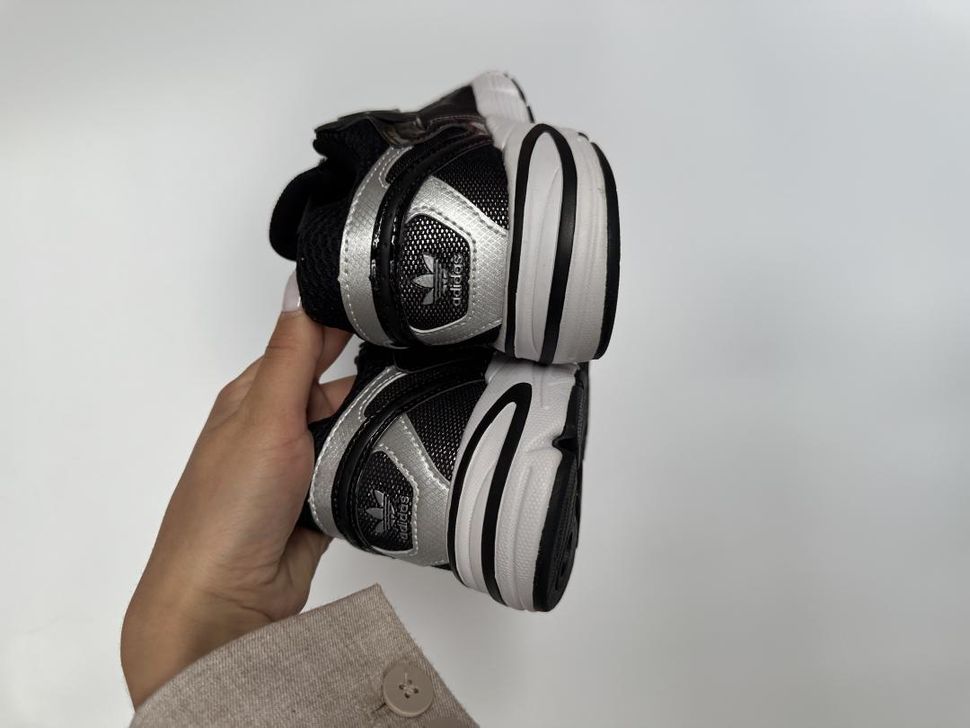 Кроссовки Adidas Astir Black White 9419 фото