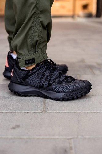 Кроссовки Nike ACG Mountain Fly Low Anthracite 9393 фото