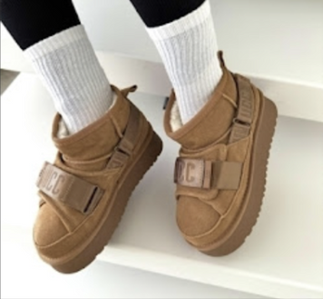 Зимние сапоги UGG Ultra Mini Hybrid Platform Camel, 36