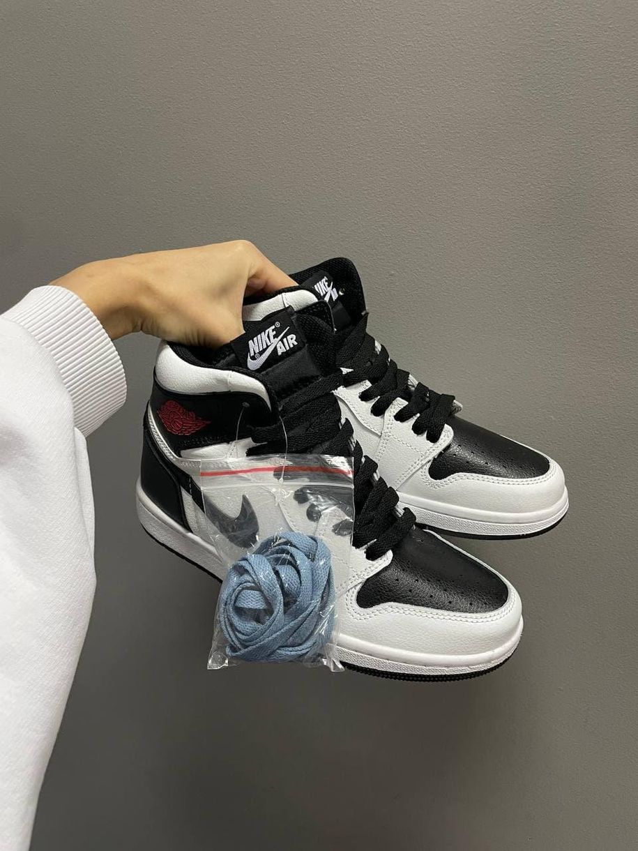 Nike Air Jordan 1 Retro High Black White Red 6339 фото