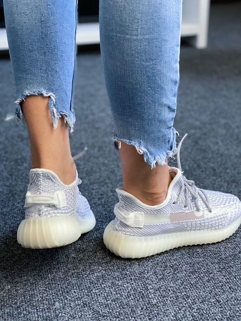 Кросівки Adidas Yeezy Boost 350 V2 Static Reflective Laces 3026 фото