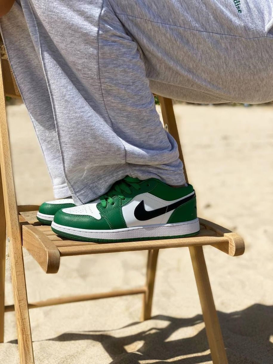 Баскетбольные кроссовки Nike Air Jordan Retro 1 Low Green White «Black Logo» 2132 фото