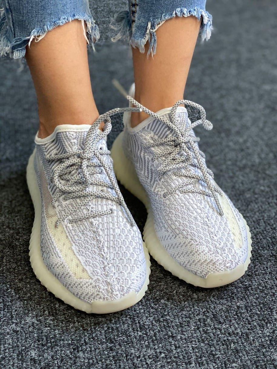 Кросівки Adidas Yeezy Boost 350 V2 Static Reflective Laces 3026 фото