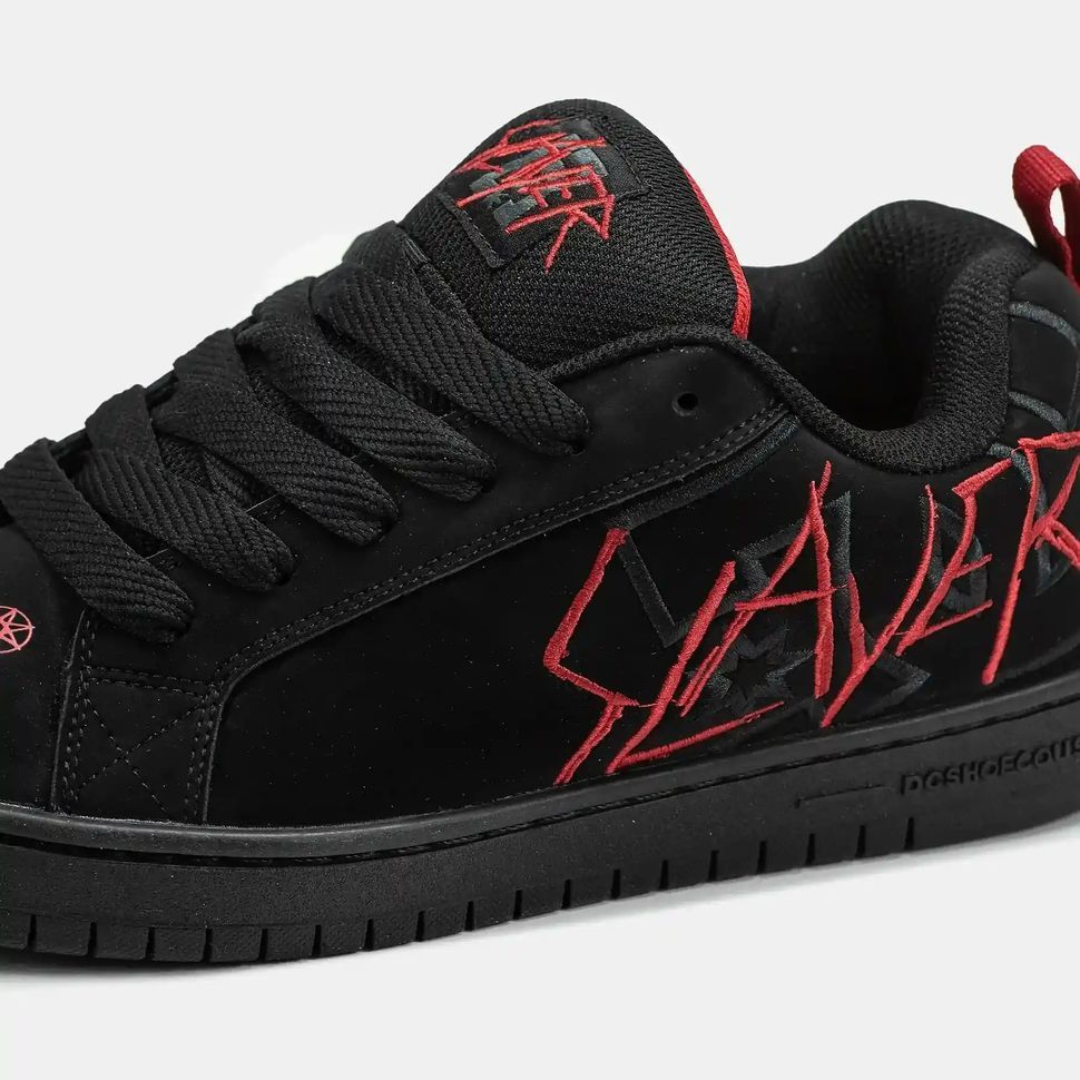 DC x Slayer Court Graffik Black Red