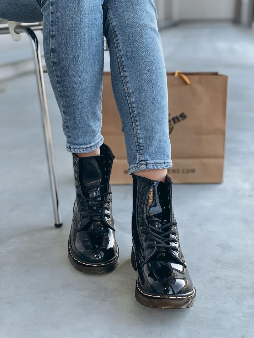 Зимние ботинки Dr. Martens Patent Black No Logo 3 4210 фото