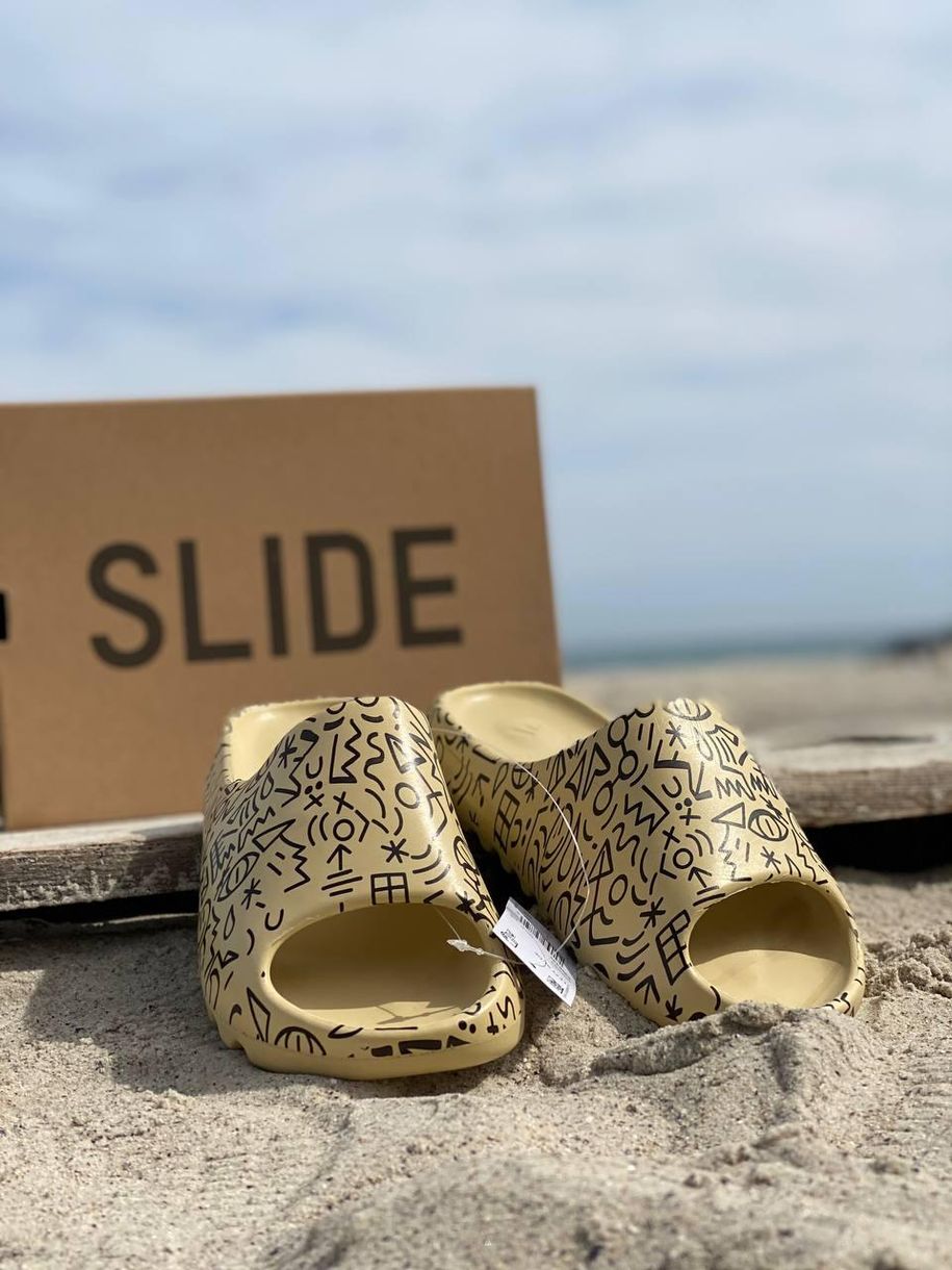 Кросівки Adidas Yeezy Slide Graffiti 3307 фото