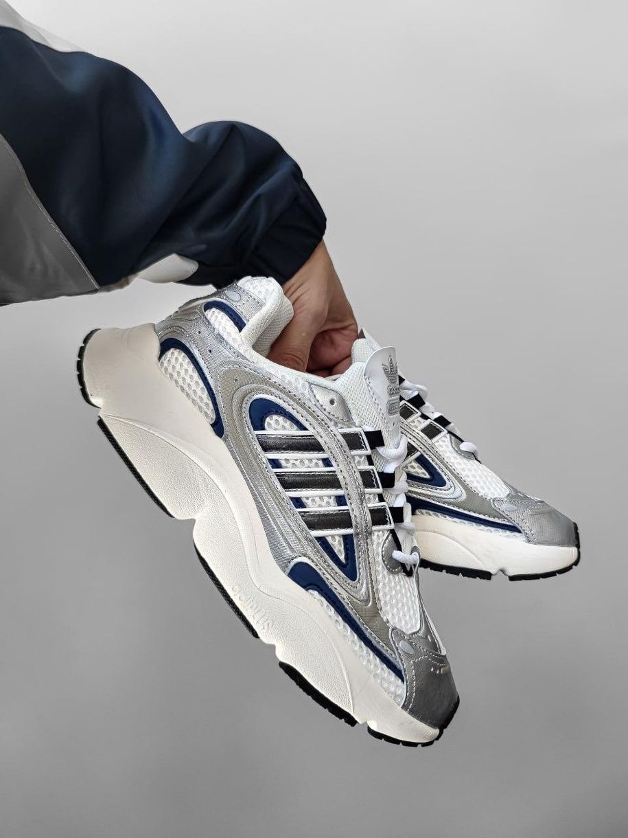 Кросівки сріблясті з синім Adidas Ozmillen Silver/Blue 11104 фото