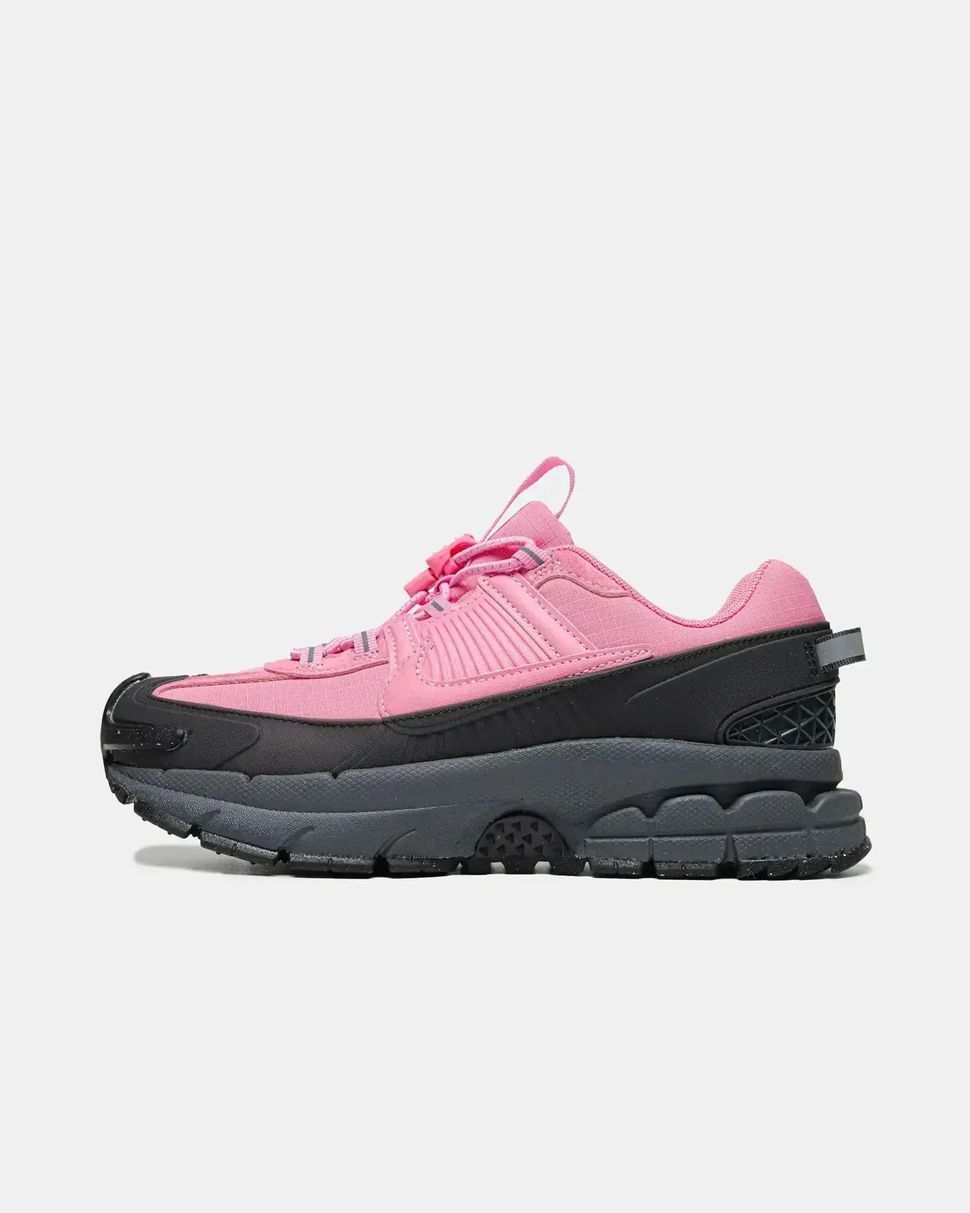 Nike Air Zoom Vomero Roam Elemental Pink