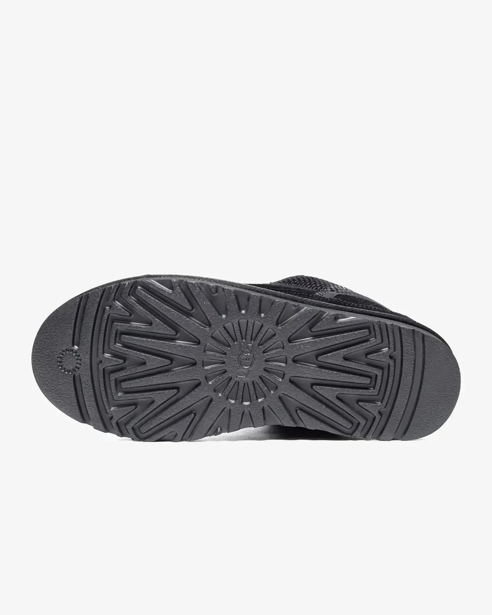 UGG Lowmel Black