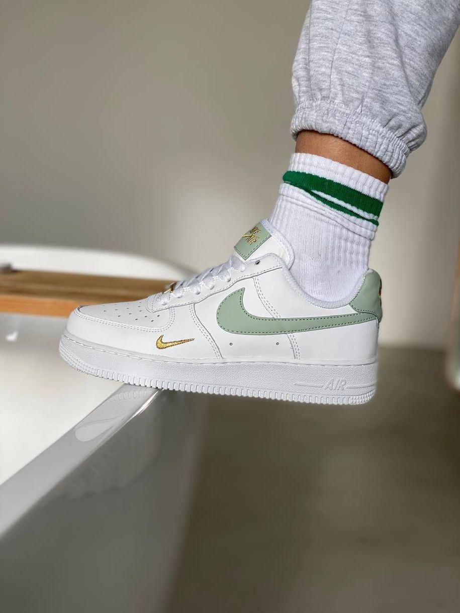 nike air force 1 essential