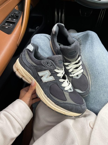 Кросівки New Balance 2002R Black Dark Grey 8399 фото