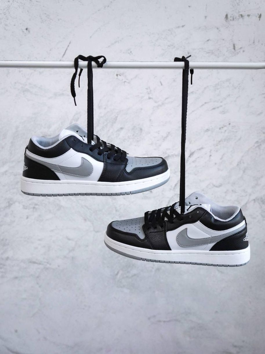 Nike Air Jordan Retro 1 Low Grey White Black 2144 фото