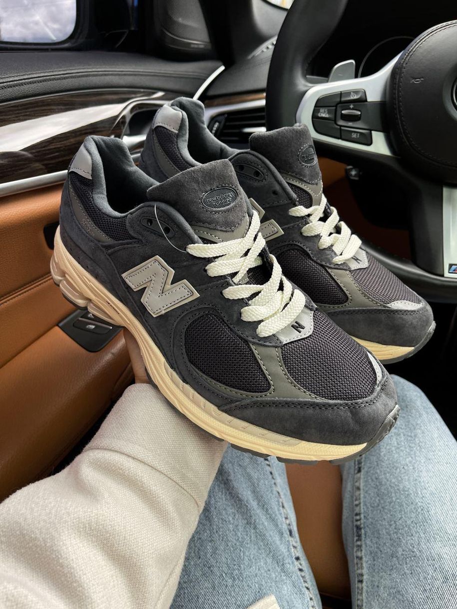 Кросівки New Balance 2002R Black Dark Grey 8399 фото