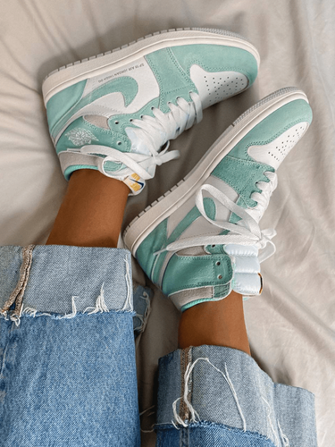 Купить Nike Air Jordan 1 Retro High Blue-Green White Унисекс - в Киеве,  Украине, заказать в магазине krosbery: цена, фото, отзывы