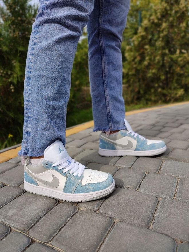 nike air jordan 1 low blue