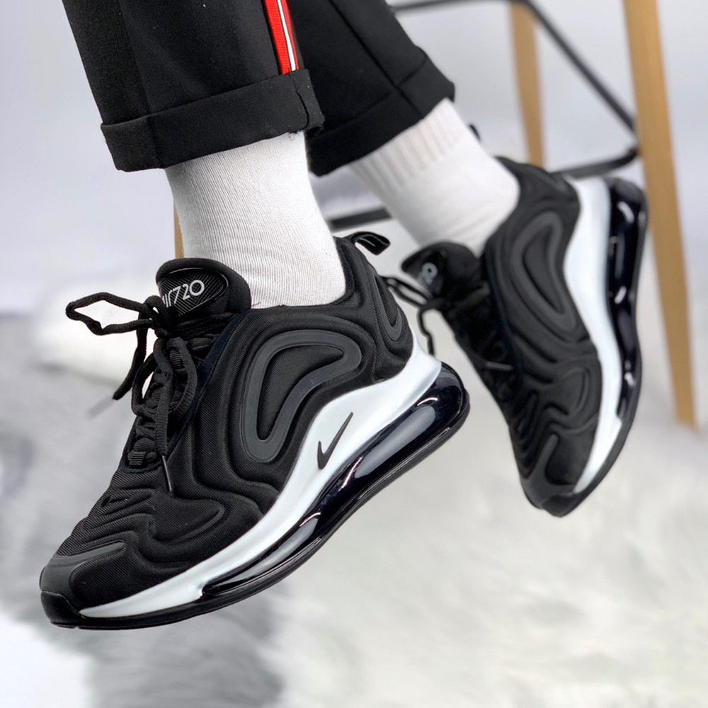 black and white 720 air max